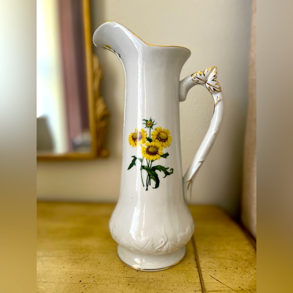 Vintage Sunflower Collection by Baum Brothers Pitcher Formalities Gold Trim 10”